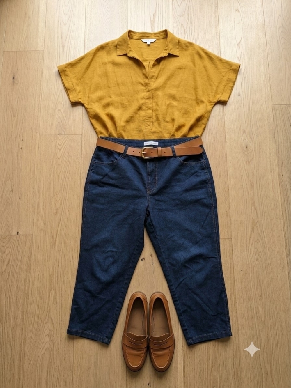 High-Rise Cropped Denim Capris in Deep Blue